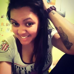 Meet your Posher, Kayla